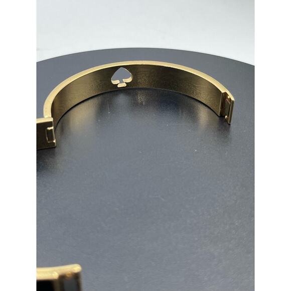 Kate Spade Hole Punch Spade Black Gold Cutout Spade Hinge Bangle - Picture 9 of 11